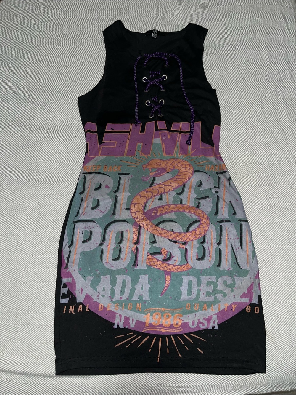 Missguided Black Graphic Lace-Up Mini Dress - Picture 2 of 6